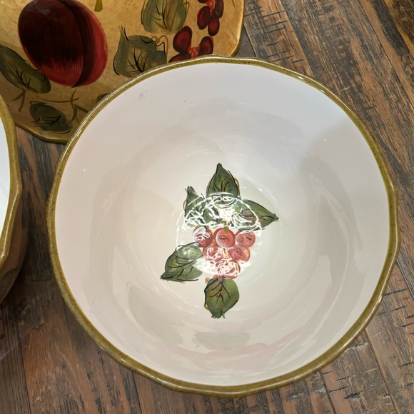 Raymond Waites 3 Piece Nesting Bowls Set - Picture 6 of 9